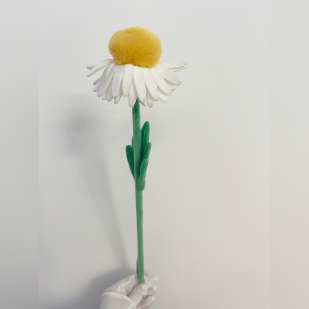 CJ Hendry plush daisy